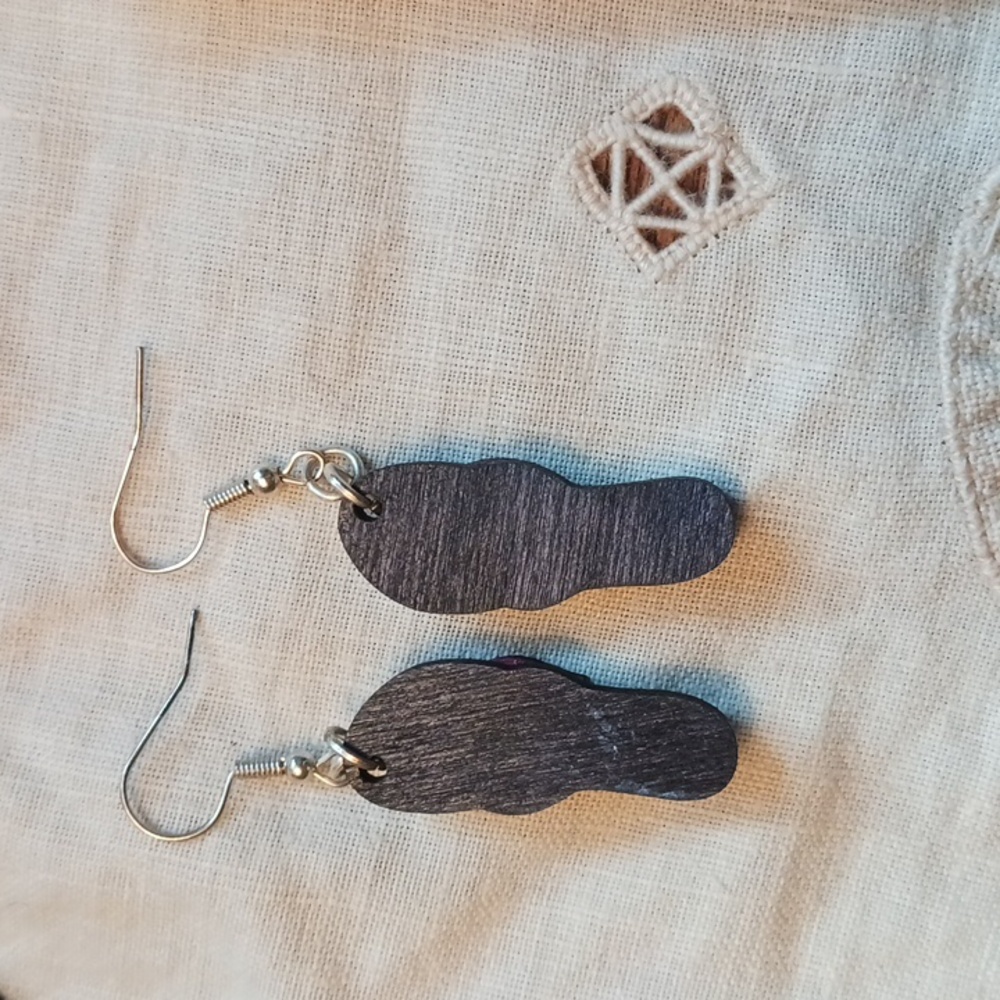 Flip Flop Earrings - Picture 3 of 5